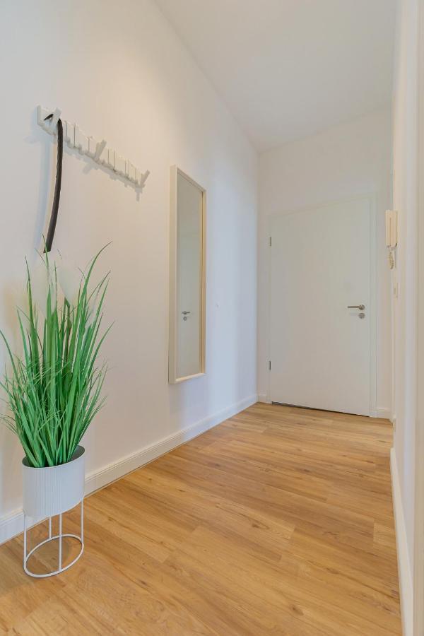 קוטבוס Modernes Apartment - Zentral, Ruhig, Wlan, Netflix, Kueche, Schreibtisch, Parkplatz, Waschtrockner מראה חיצוני תמונה