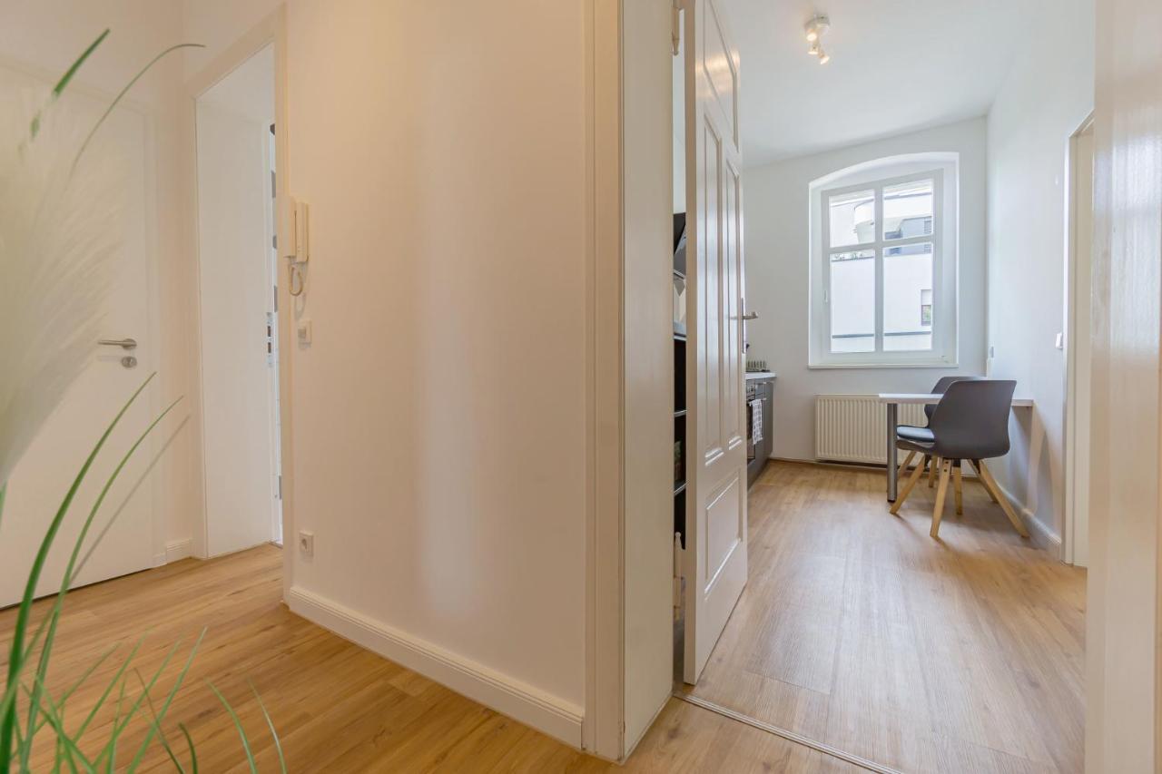 קוטבוס Modernes Apartment - Zentral, Ruhig, Wlan, Netflix, Kueche, Schreibtisch, Parkplatz, Waschtrockner מראה חיצוני תמונה